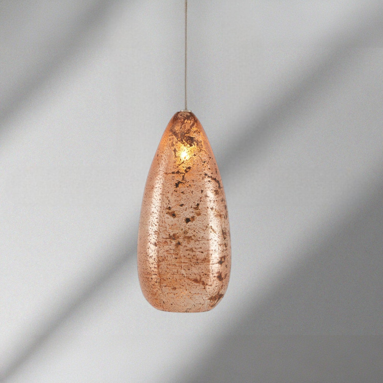 Edda Pendant